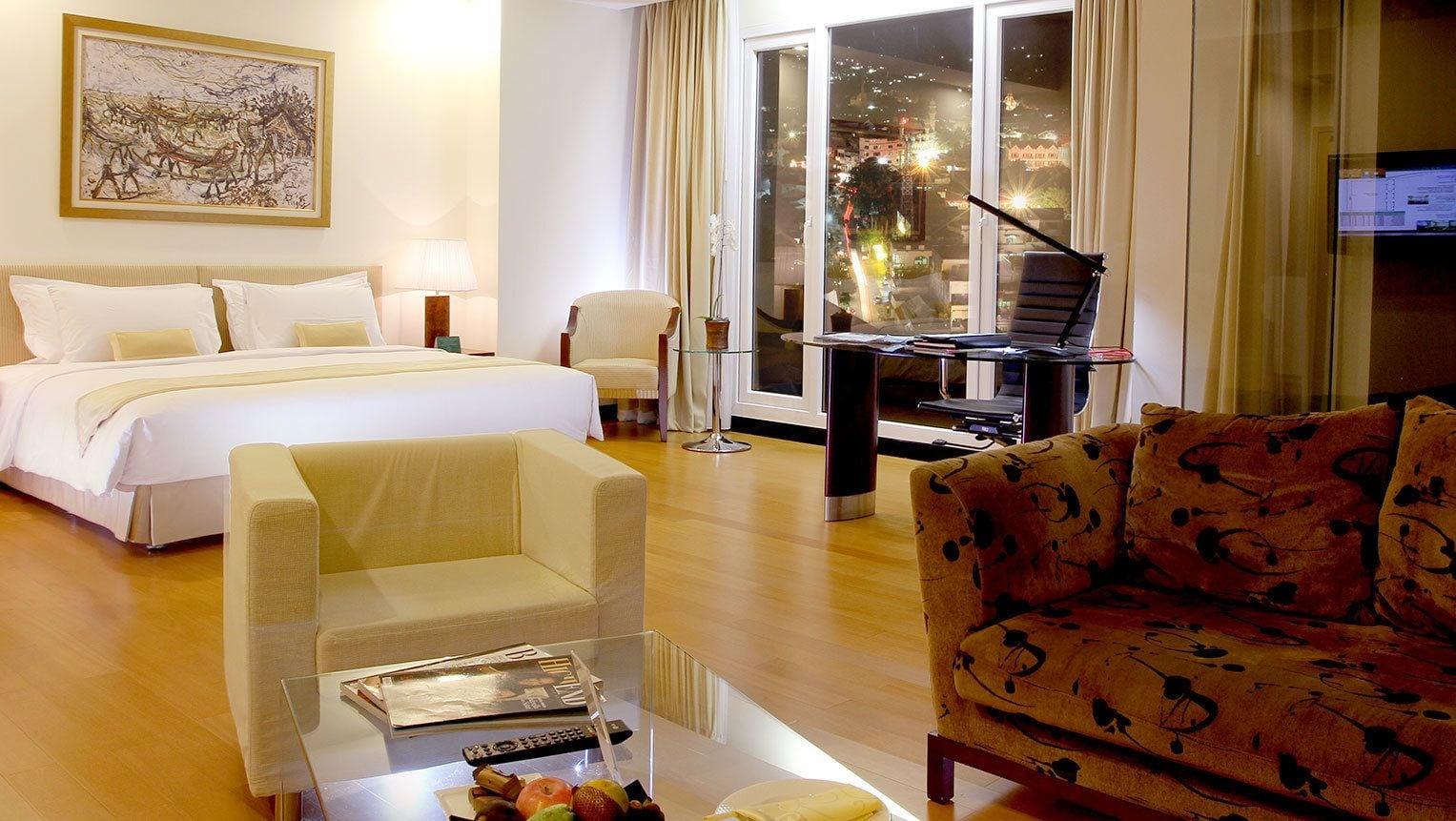 Sintesa Peninsula Hotel Manado Zewnętrze zdjęcie