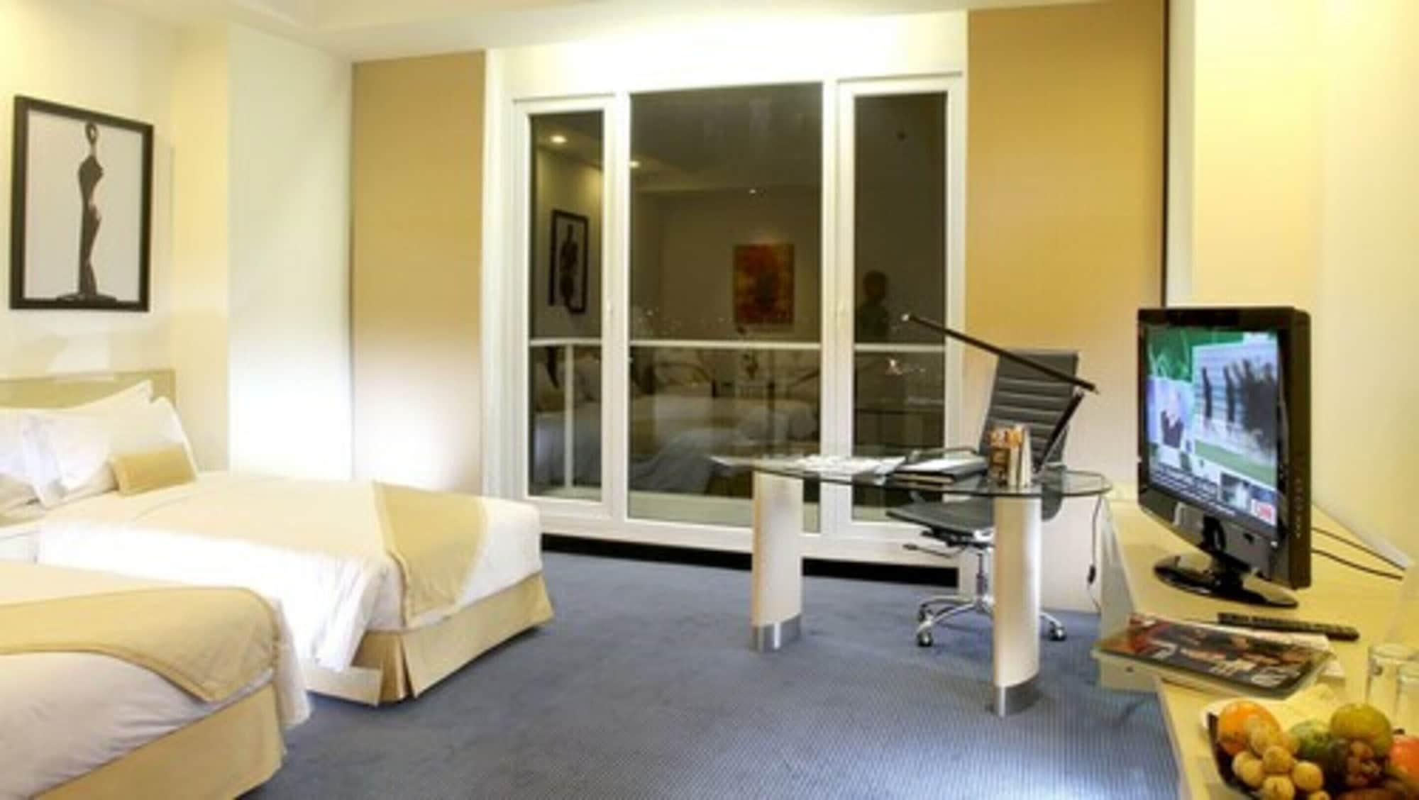 Sintesa Peninsula Hotel Manado Zewnętrze zdjęcie