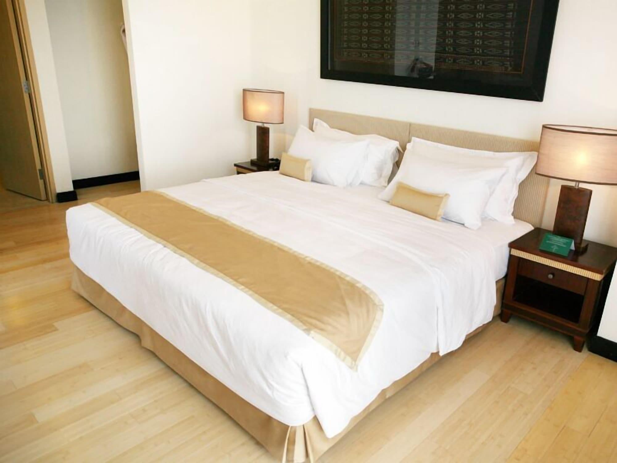 Sintesa Peninsula Hotel Manado Zewnętrze zdjęcie