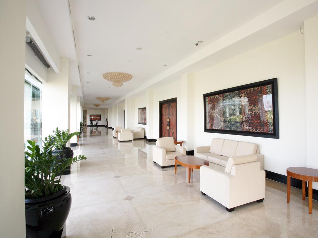 Sintesa Peninsula Hotel Manado Zewnętrze zdjęcie