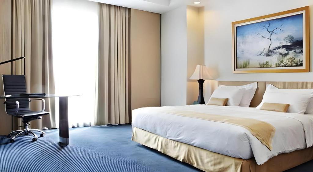 Sintesa Peninsula Hotel Manado Zewnętrze zdjęcie