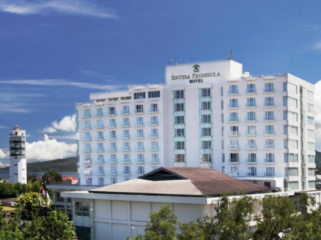 Sintesa Peninsula Hotel Manado Zewnętrze zdjęcie